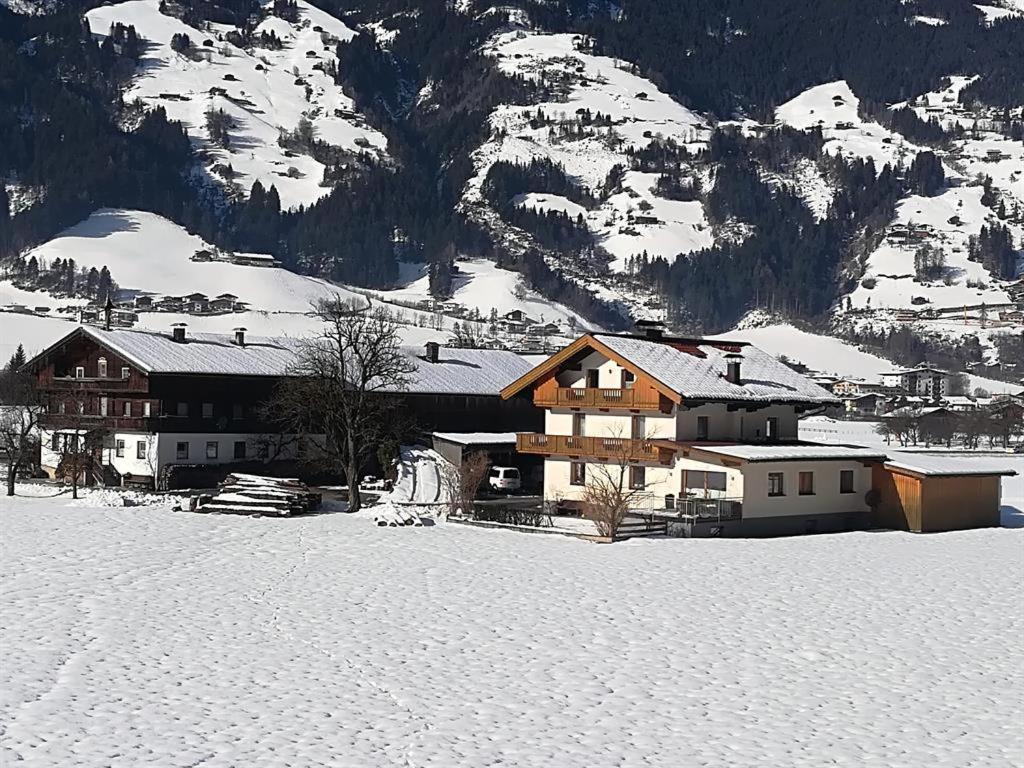 Gaestehaus Hauser Хайнценберг Екстериор снимка