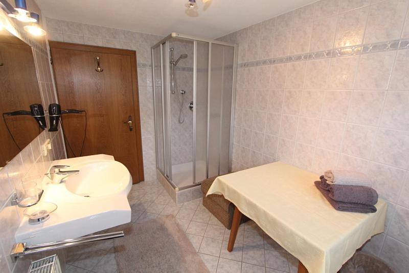 Gaestehaus Hauser Хайнценберг Екстериор снимка